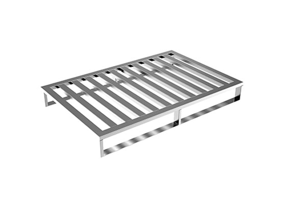  IPC Containers / Mobile Safety Steps / Pallets